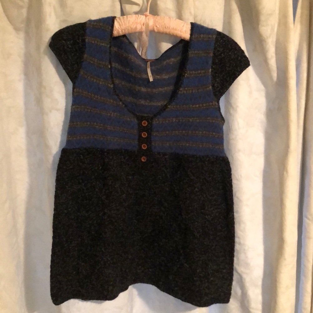 Free people sweater